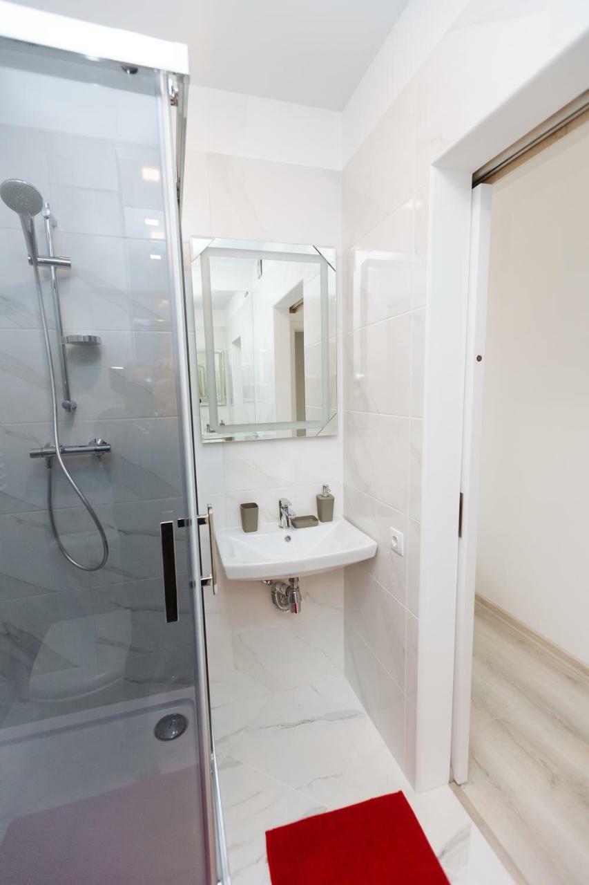 Luxury Terrace View Apartment! Lviv Luaran gambar