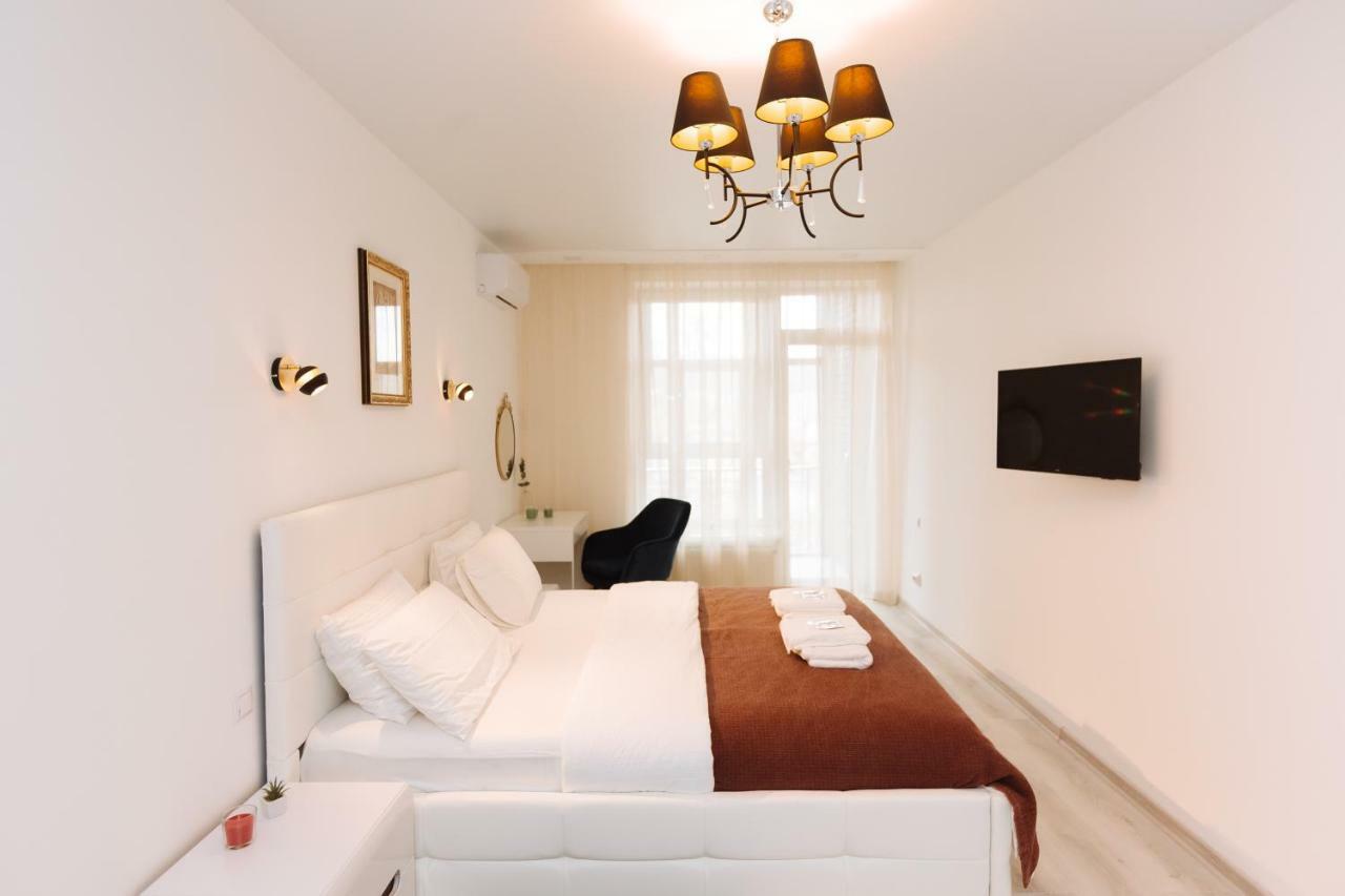 Luxury Terrace View Apartment! Lviv Luaran gambar