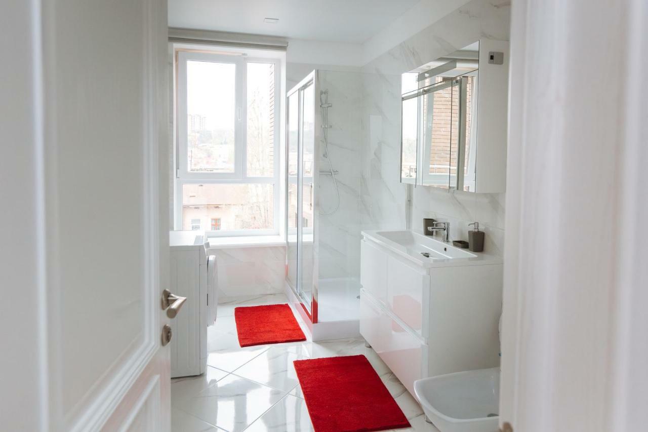 Luxury Terrace View Apartment! Lviv Luaran gambar
