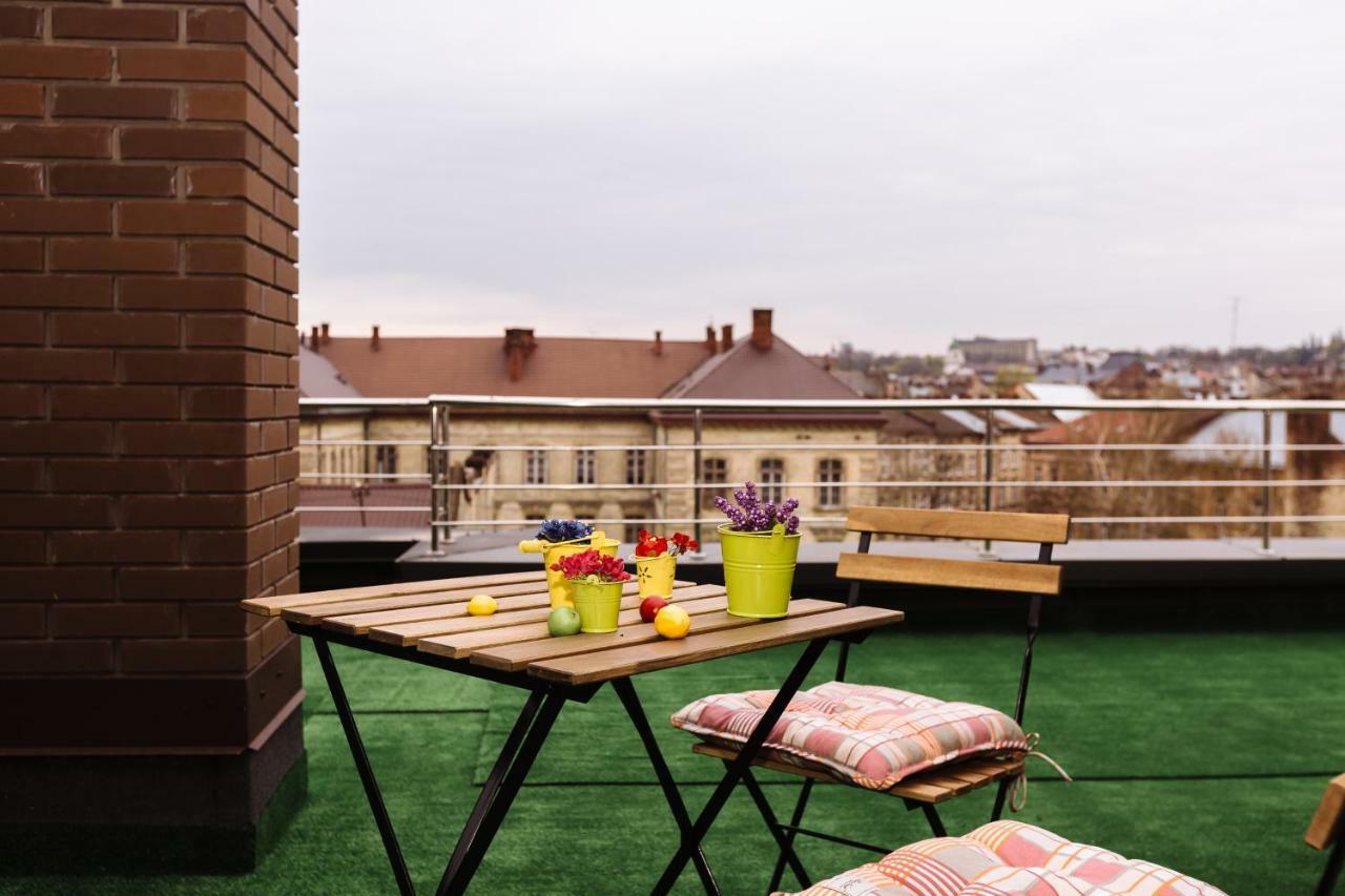 Luxury Terrace View Apartment! Lviv Luaran gambar